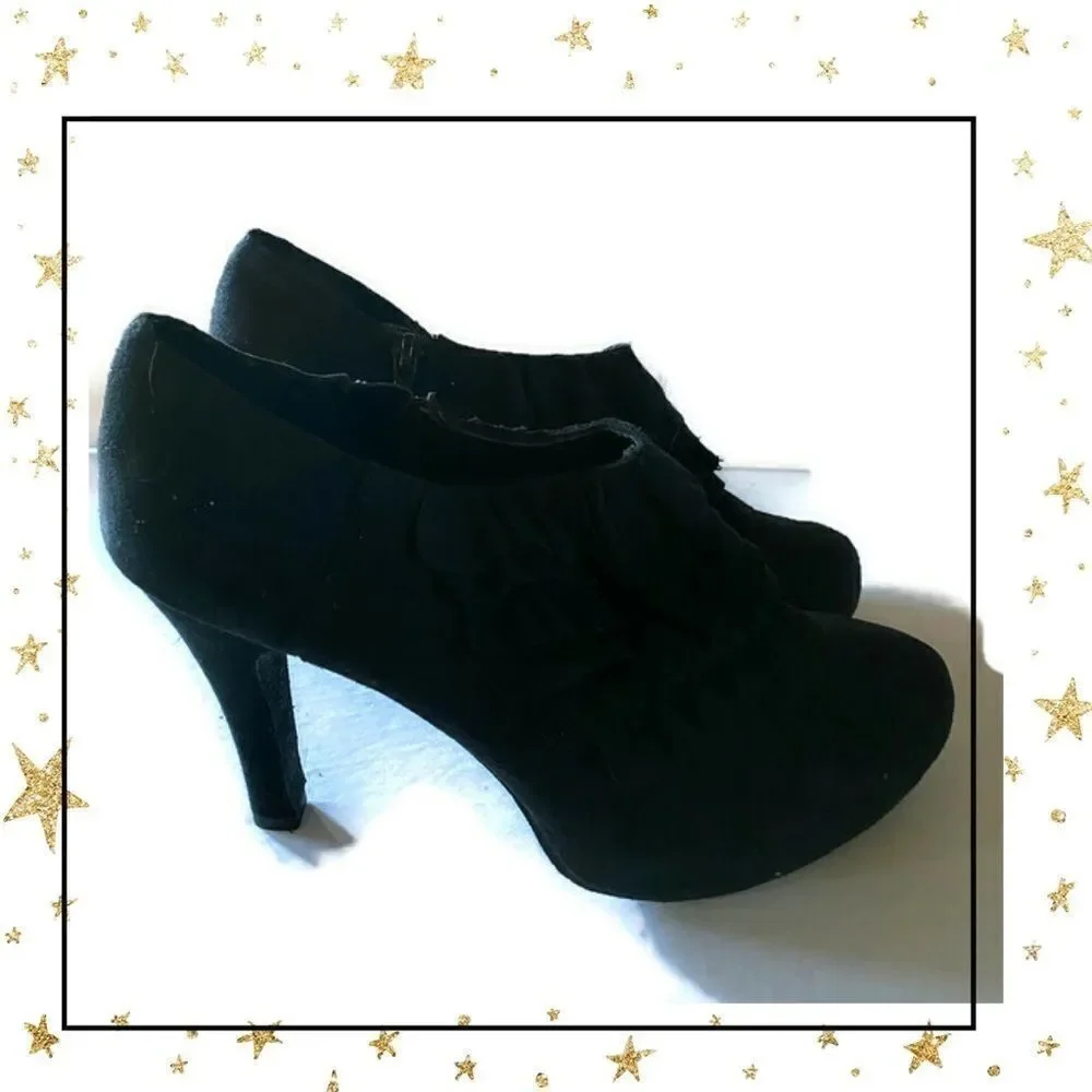Madden Girl Black Suede Heeled Ankle Booties 9.5